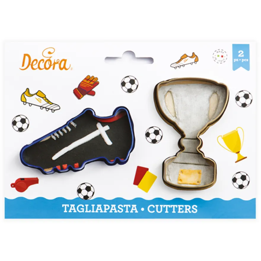 Decora Kunststoff Ausstecher Fußballschuh & Pokal 2tlg