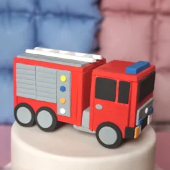 Figur aus Fondant - Feuerwehrauto