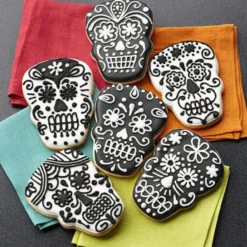 Wilton Comfort Ausstecher Totenkopf
